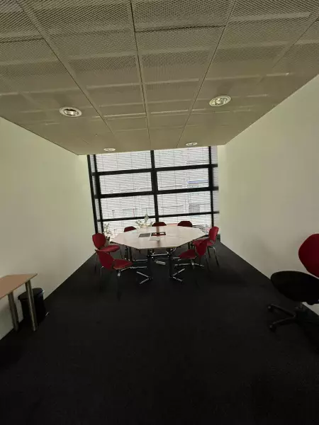 Workspaces, Büros und Konferenzräume verfügbar